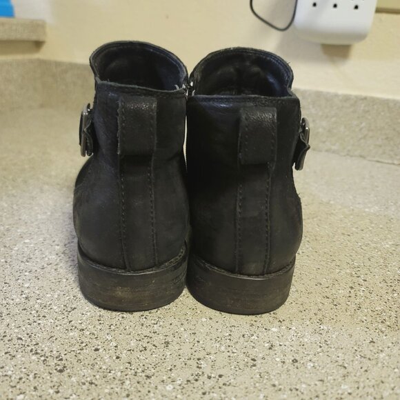 Abeo Yana Black Leather Ankle Booties Size 8.5 - Picture 6 of 11